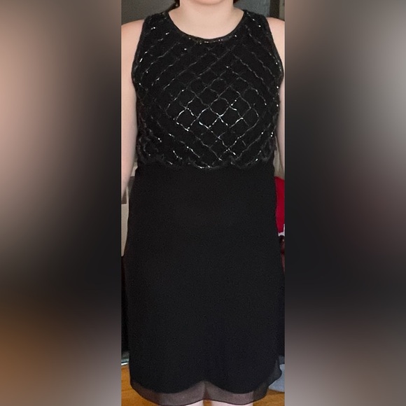 Women’s formal/semi formal dress size 7 - Picture 4 of 4